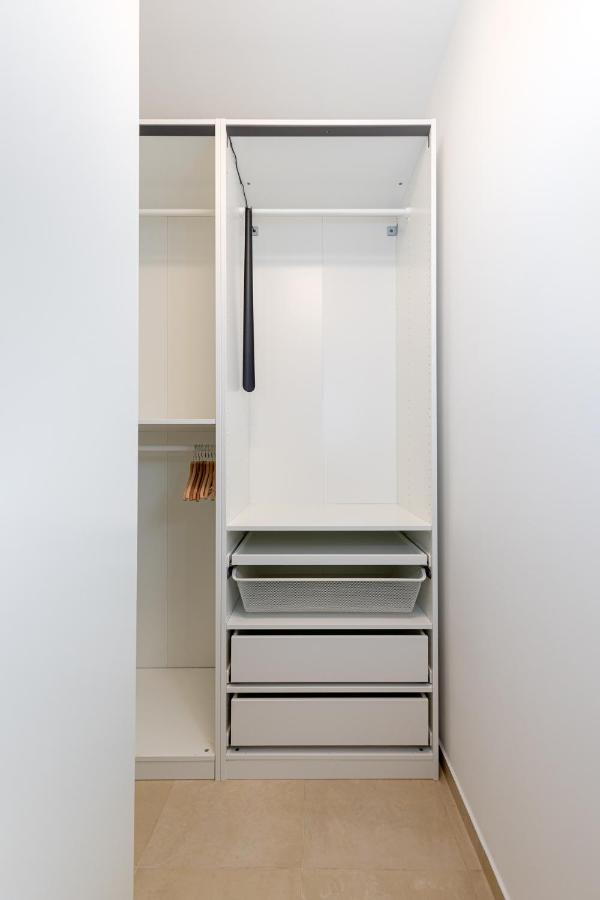 Sierpinskiego 1A - Studio With Balcony & Desk - Remote Work By Noclegi Renters Warsaw Exterior photo